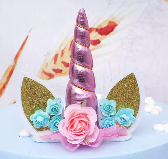 Unicorn cake toppers